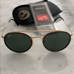 Brand new sunglasses (worn once)